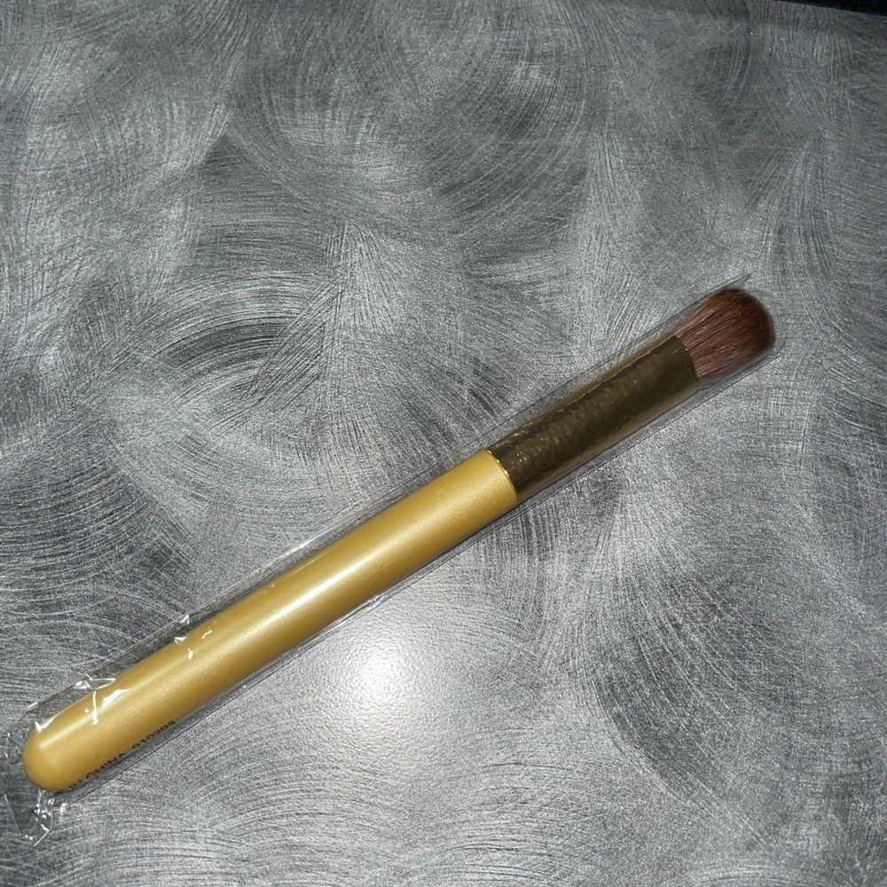 NWT- Mr. Handyman MOTD Gold Brush